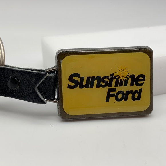 Vintage Sunshine Ford Retro Advertising Promo Keychain - Picture 2 of 7